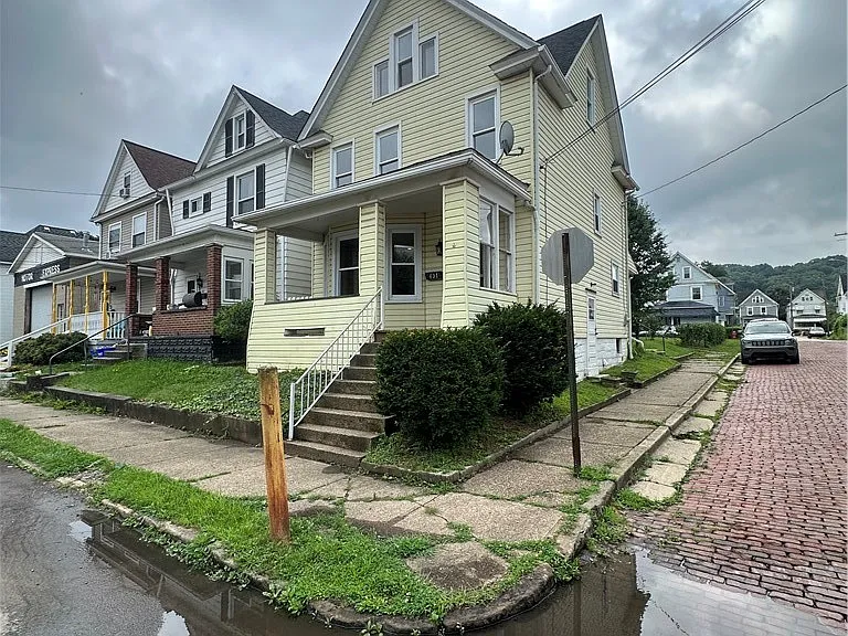 431 W Wayne St — Photo 1
