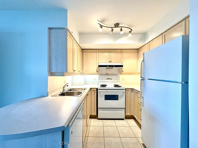 1 Rean Dr #314 — Photo 4