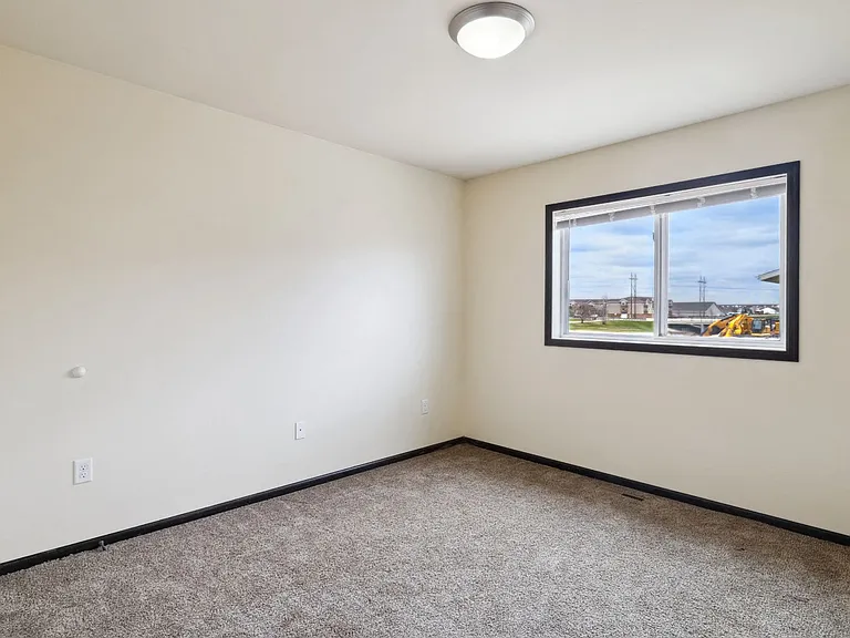 Town Square Townhomes — Photo 36