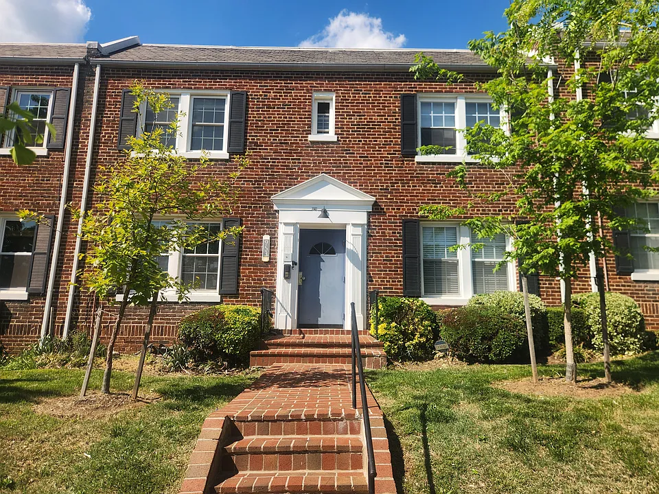 953 Randolph St NW #B