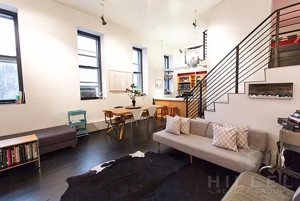 Sold by Hillel Realty Group | media 21