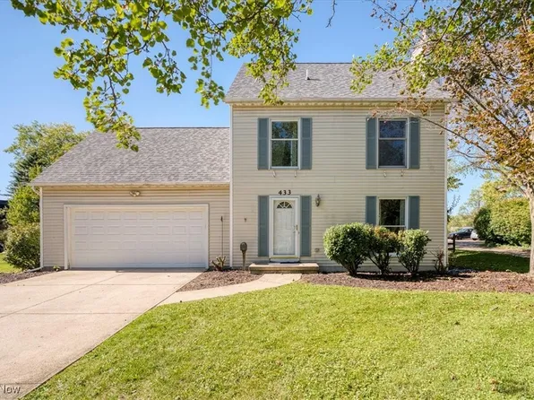 433 North St, Chardon, OH 44024