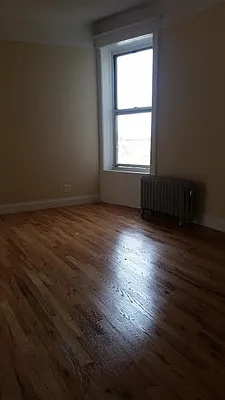 Rented by Lang Realty LLC | media 3