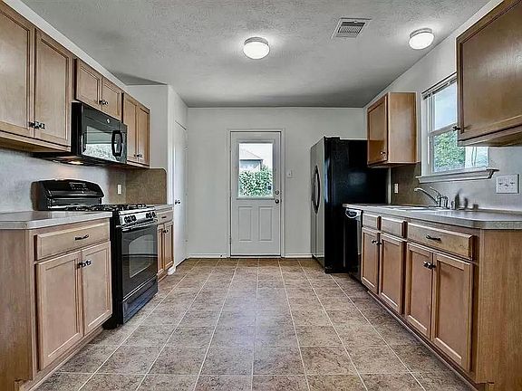 3rd image of 2034 Nichole Woods Dr