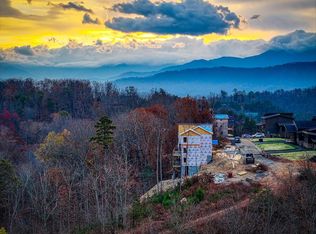 2670 Cloud View Dr, Sevierville, TN 37862