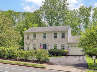 4011 Hummer Rd, Annandale, VA 22003