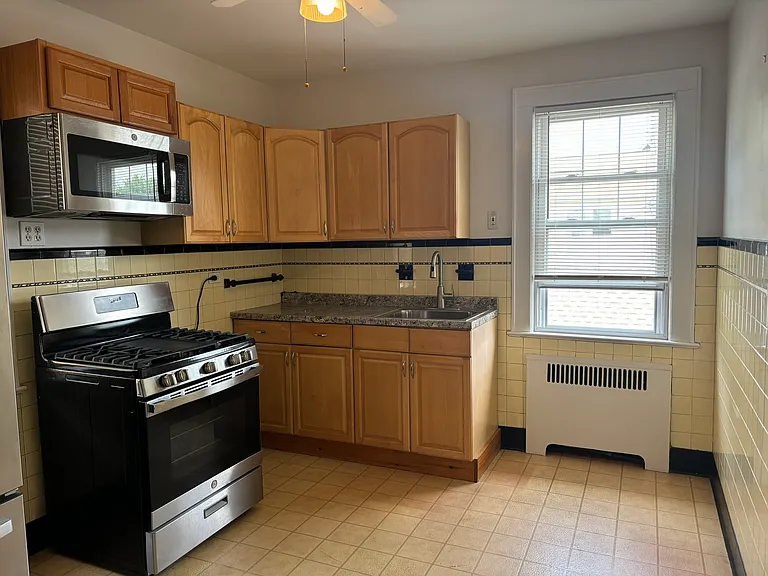 36 Walnut St #2 — Photo 9