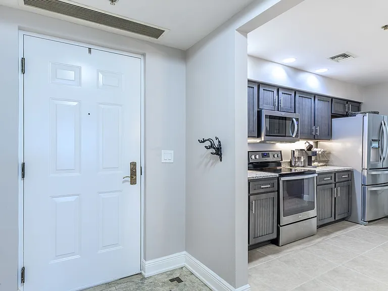 3313 Sunset Key Cir #107 — Photo 7
