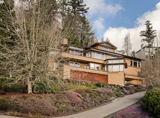 9012 NW Bartholomew Dr, Portland, OR 97229