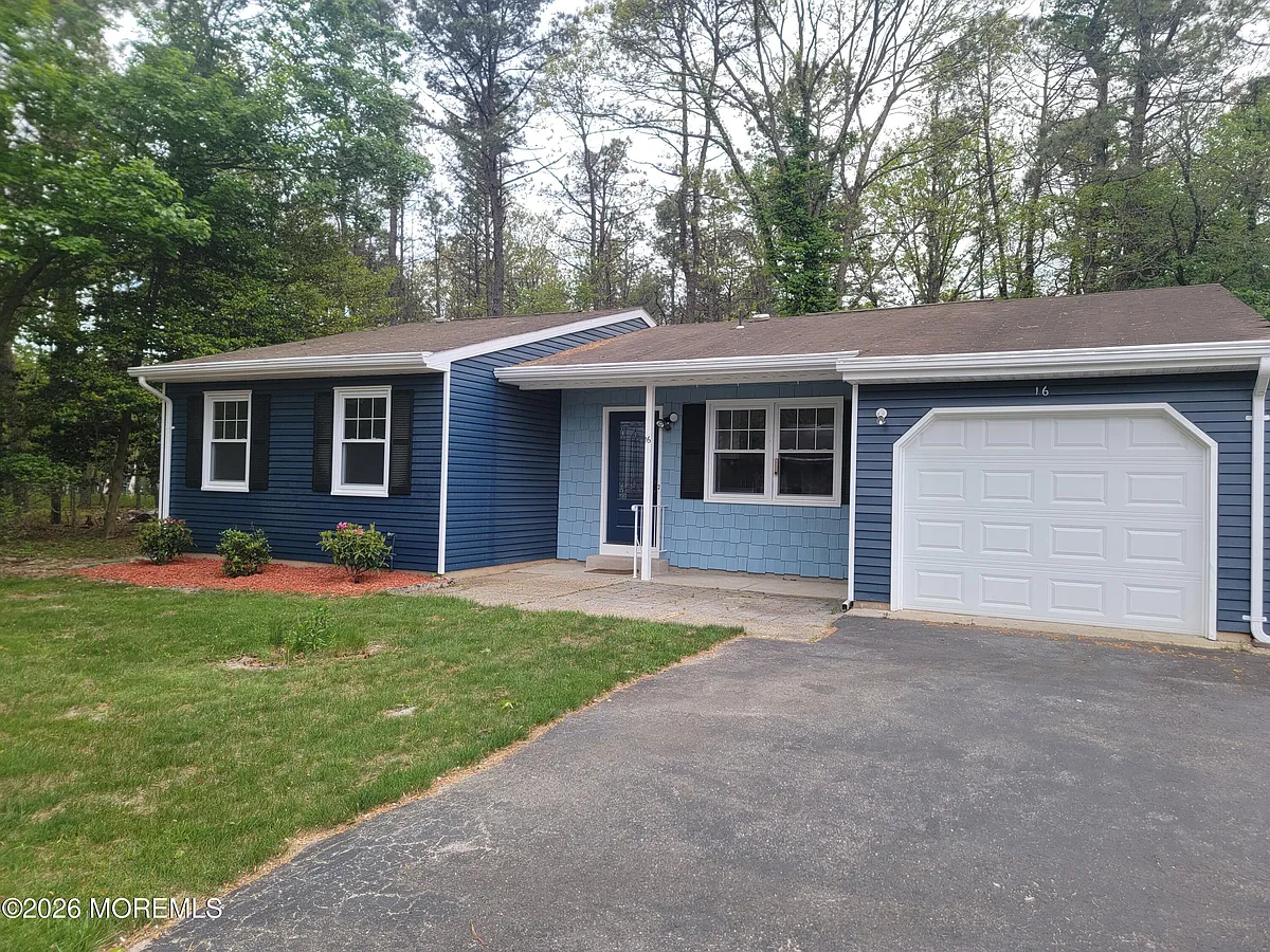 Building Photo - 16 Chelsea Dr
