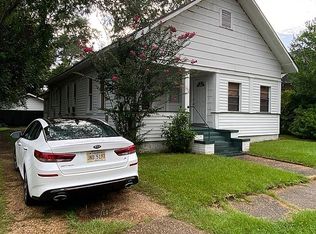 1512 N 3rd Ave, Laurel, MS 39440