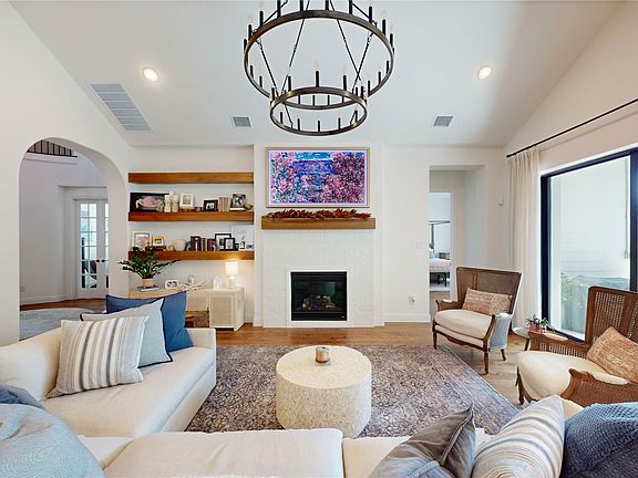 4th image of 14045 Rozana St