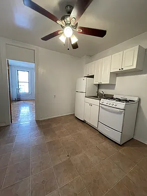 Rented by Peter R. Hungerford, LREB | media 29