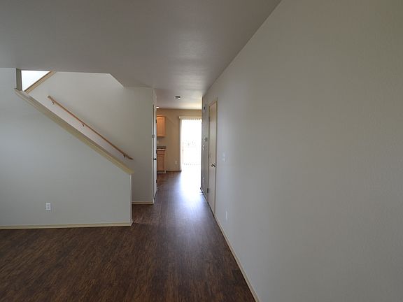 4th image of 18302 12th Avenue Ct E