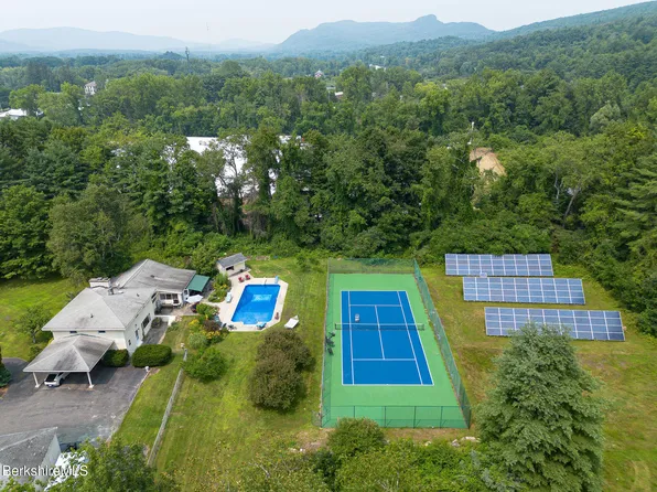 20 Cooper Rd, Great Barrington, MA 01230