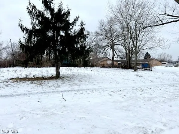 V/l E #30, Lorain, OH 44055