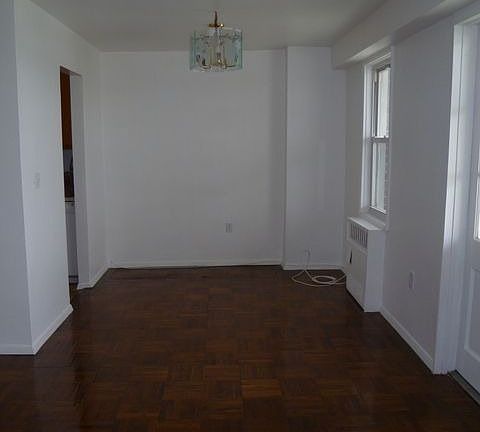 4th image of 1841 Central Park Ave APT 10H