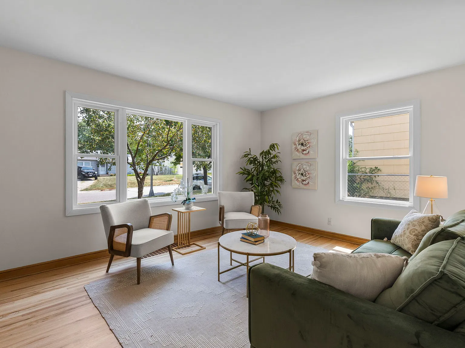 4 bed, 2098 sqft, $2,795 — Photo 3