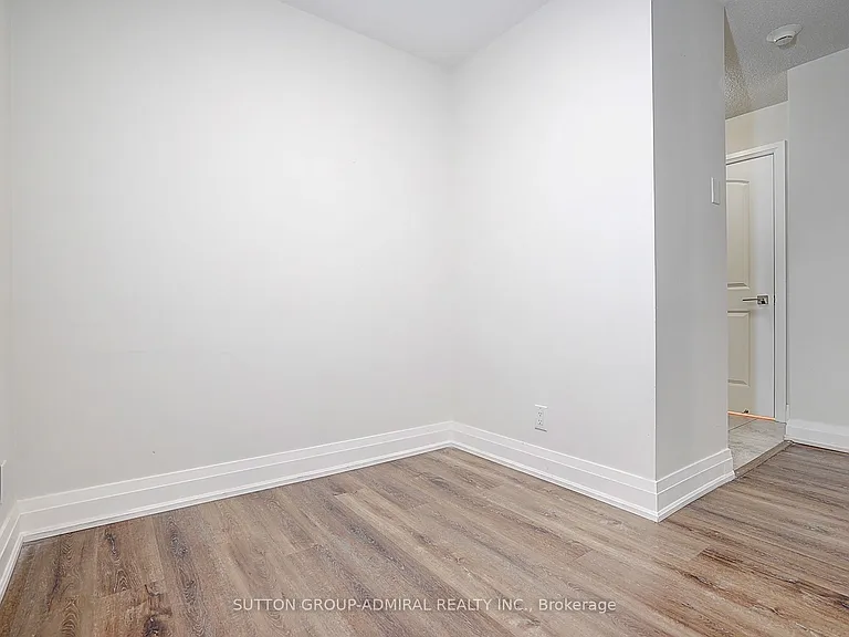 1060 Sheppard Ave W #1408 — Photo 28