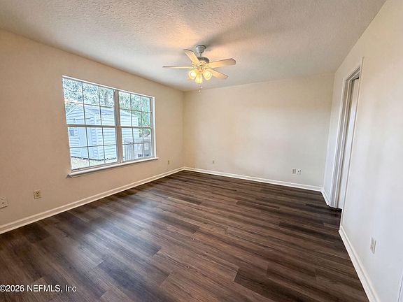 5th image of 4224 HARBOR VIEW Drive
