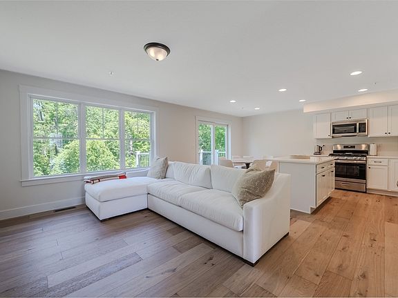 2nd image of 112 Genest St #12