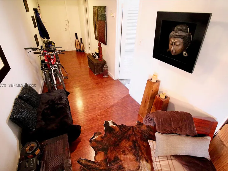 900 Bay Dr #215 — Photo 14