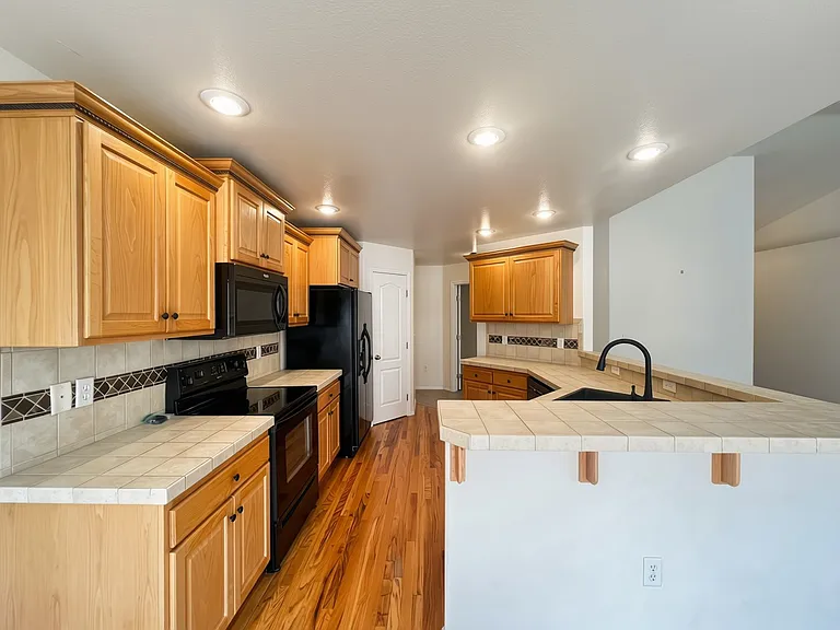 4759 E Tanoak Dr — Photo 12