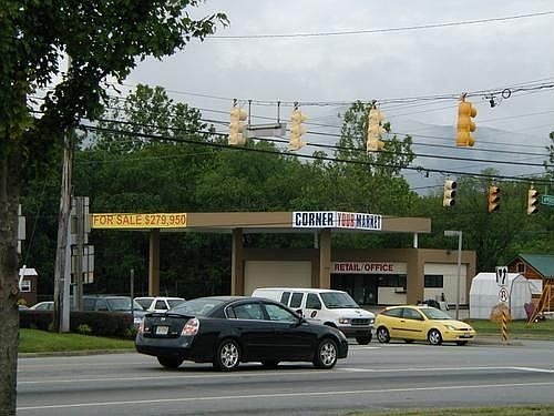 2nd image of 1601 Electric Rd