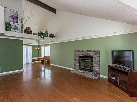 4th image of 9406 N Meridian Ave