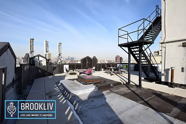 Rented by null | media 40