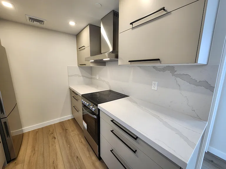 1720 Harrison St #16B — Photo 6