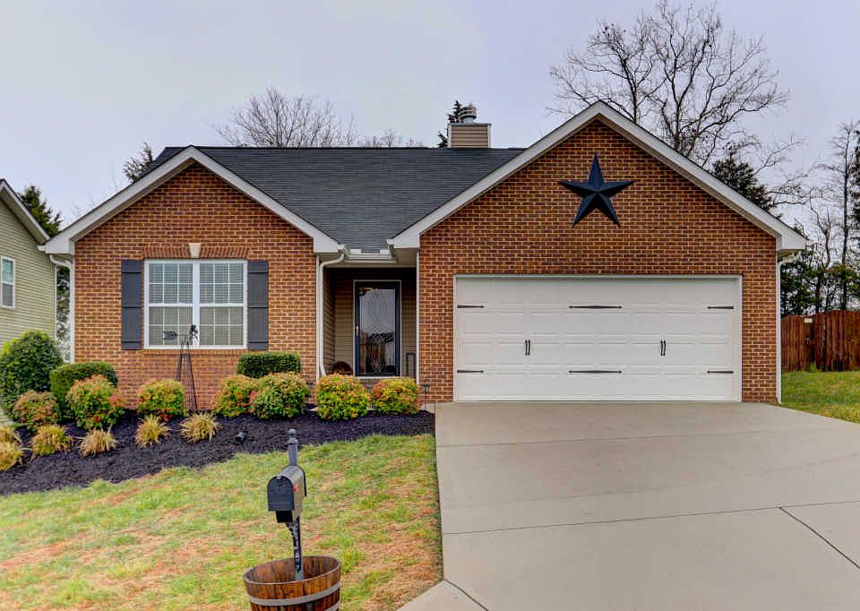 1st image of 1747 Thebes Ln