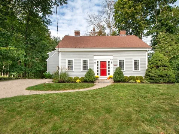 505 Beechwood St, Cohasset, MA 02025