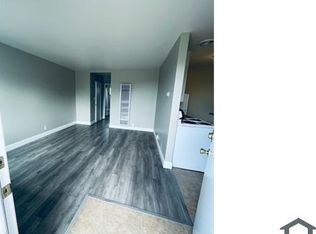 6840 Macarthur Blvd #8, Oakland, CA