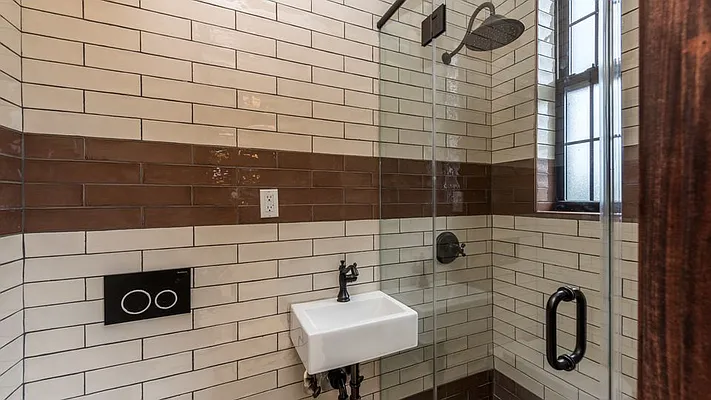Rented by Nooklyn NYC LLC | media 24