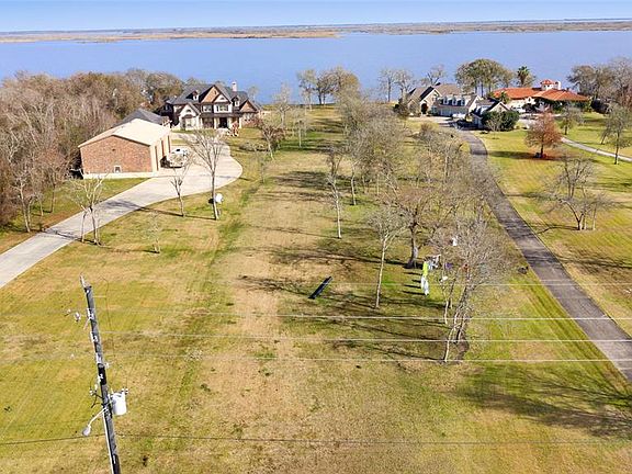 4th image of 6534 Plantation Dr