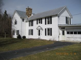 1039 Canning Factory Rd SW, Floyd, VA 24091