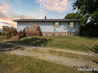 12556 S Goddard Rd, Lake Odessa, MI 48849