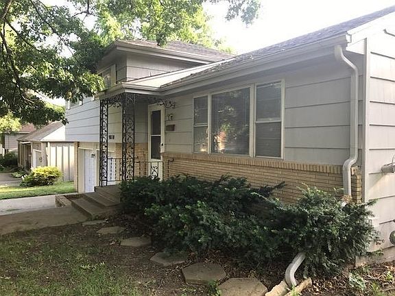 2nd image of 9810 Walnut St
