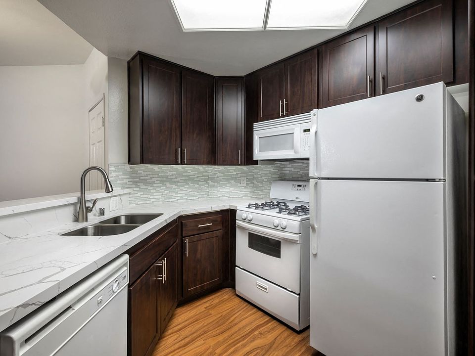 Scott Villa One Bedroom Kitchen