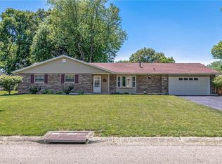 1967 Stonewood Dr, Dayton, OH 45432
