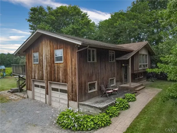 1889 W Lake Rd, Skaneateles, NY 13152