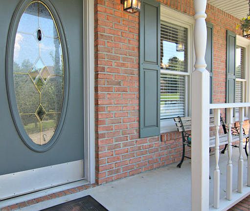 3rd image of 10008 Delle Meade Dr