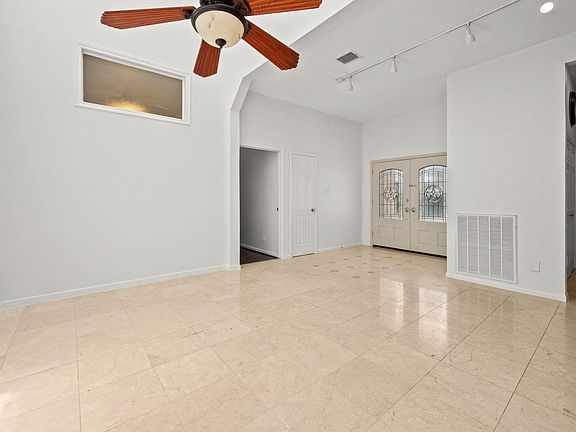 5th image of 1 Wellington Ln
