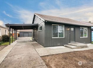 3153 Hemlock St, Longview, WA 98632