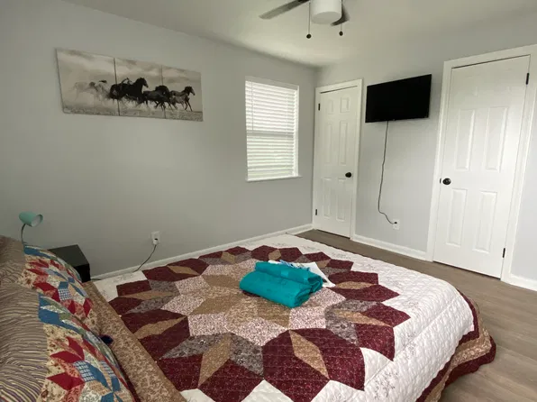 3184 Belden Cir APT 4, Jacksonville, FL 32207