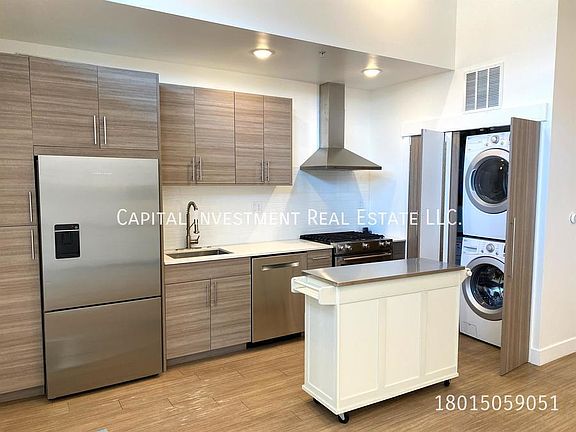 2nd image of 877 S 200 W #101