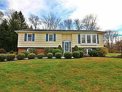 2nd image of 625 Challinor Dr