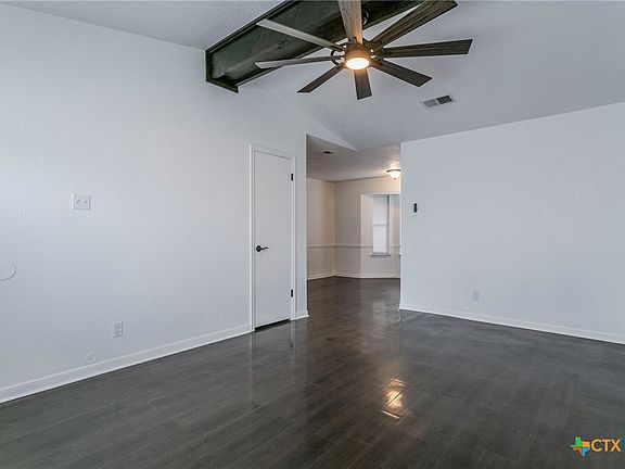 3rd image of 1709 Kenyon St