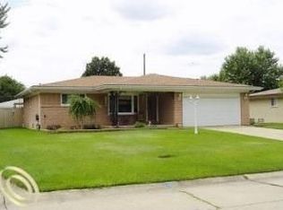 37725 Lola Dr, Sterling Heights, MI 48312
